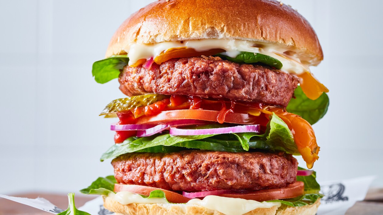 Divstāvu vegāniskais burgers – - Recepte Divstāvu vegāniskais burgers – - Recepte